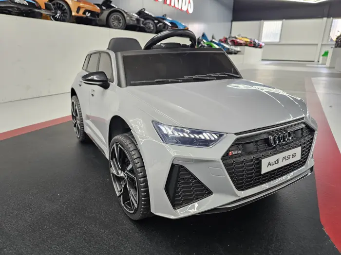 Audi RS 6 elektrische kinderauto
