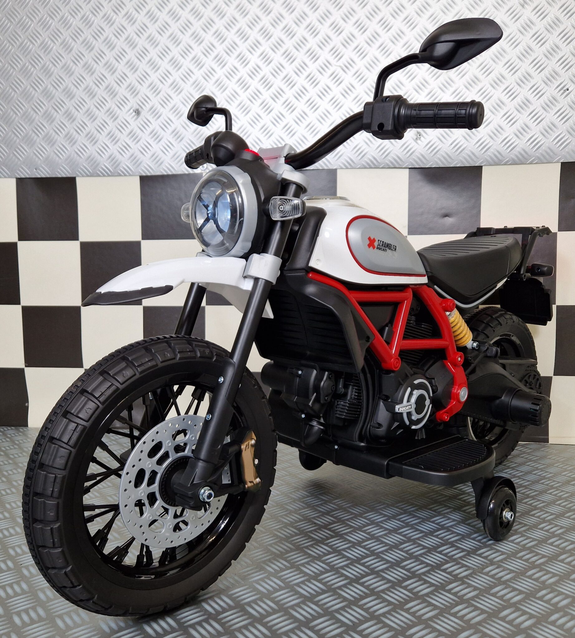 Ducati Scrambler Ducati Scrambler - Cars4Kids