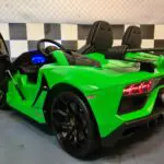 2 persoons Lamborghini Aventador metallic groen