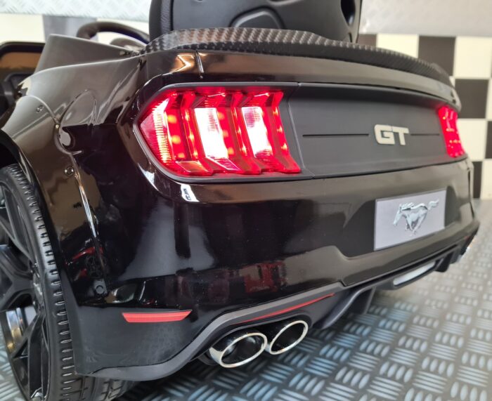 Accu auto kind Ford Mustang zwart