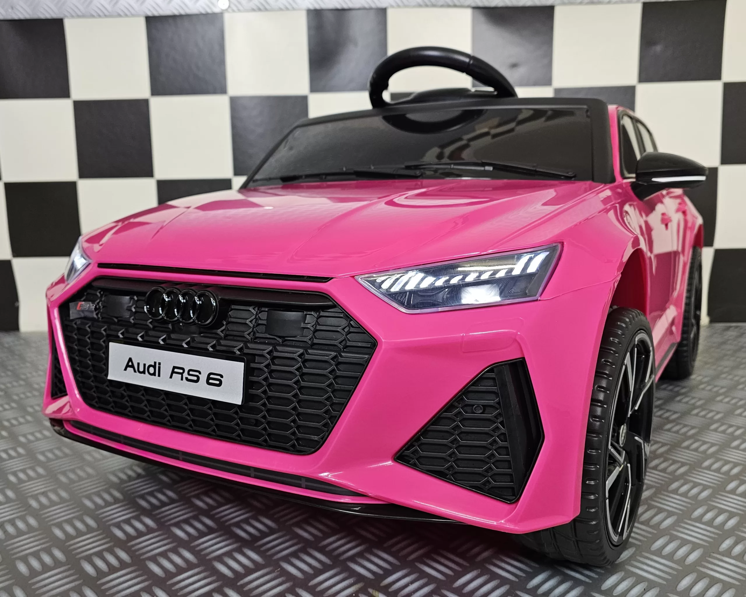 Kinderauto Audi RS 6 roze