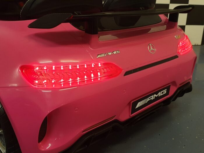 Mercedes AMG kinderauto roze