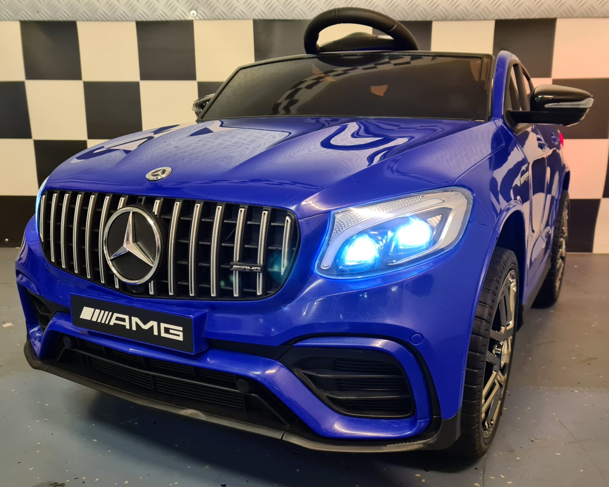 Accu kinderauto Mercedes AMG GLC