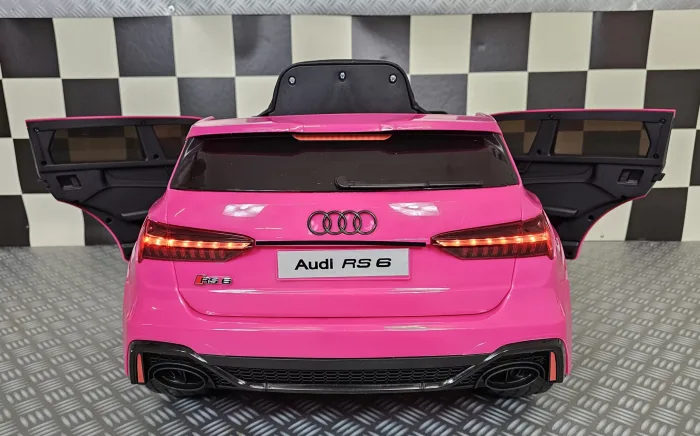 Roze kinderauto Audi RS6