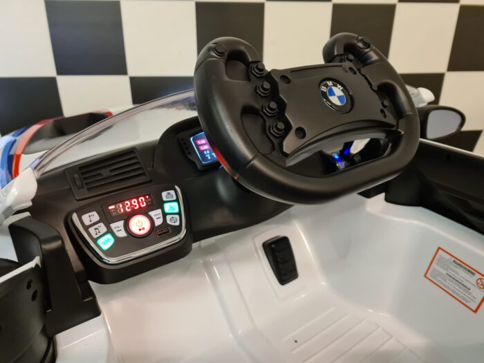 accu auto kind BMW M6