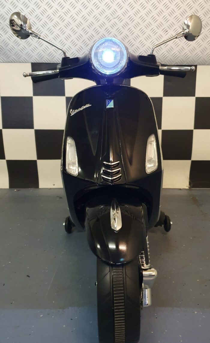 accu scooter vespa zwart