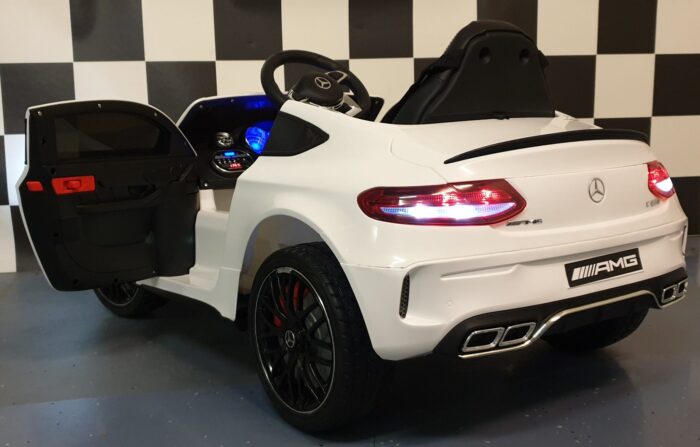 accu speelgoedauto mercedes