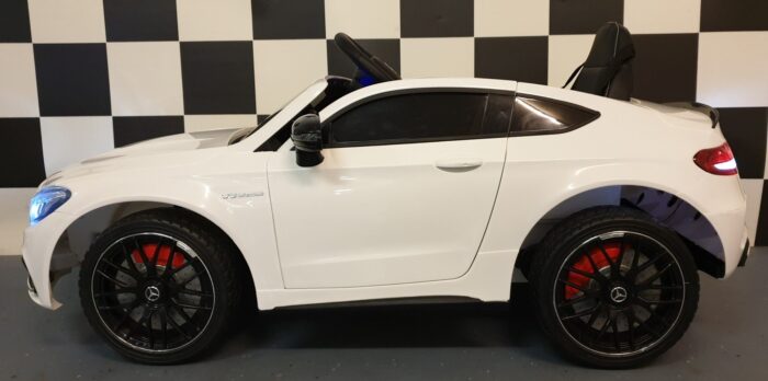 accu speelgoedauto mercedes c63