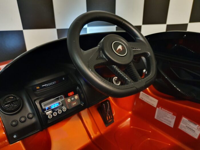 binnenkant kinderauto