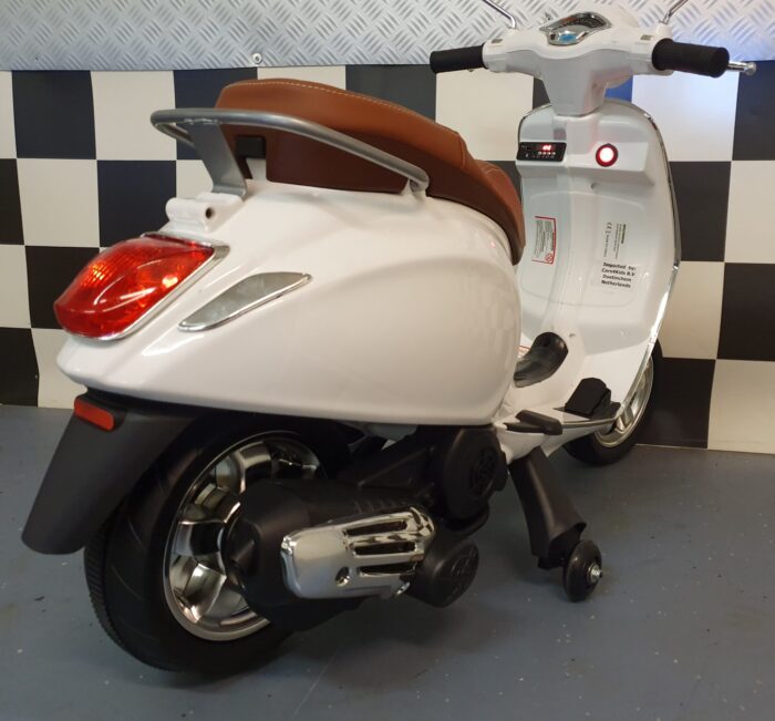 kinder scooter vespa wit