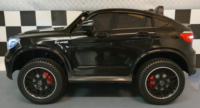 mercedes AMG voor 2 kinderen