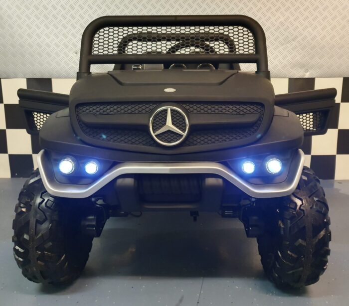 mercedes unimog 2 persoons