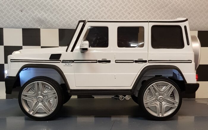 speelgoedauto mercedes