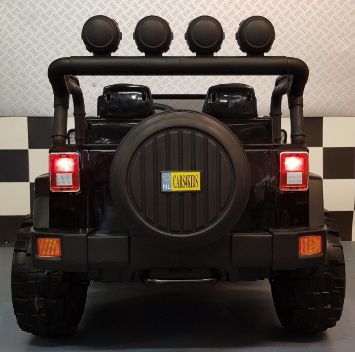 Zwarte 2P kinderjeep 2x12V 2.4G