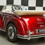 Speelgoedauto Mercedes Benz oldtimer rood 2.4G 12v