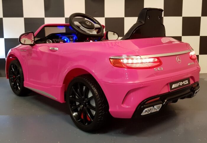 12 volt Mercedes S63 roze kinderauto 12 volt 2.4G RC bediening