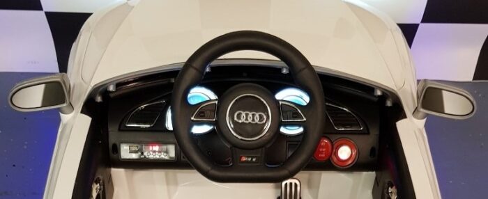 Dashboard kinderauto Audi RS5 wit