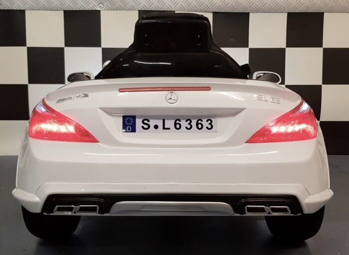 Witte Mercedes SL63 12 volt kinderauto