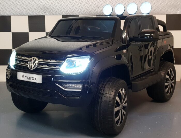 Kinderauto VW Amarok metallic zwart 4WD 2.4G RC