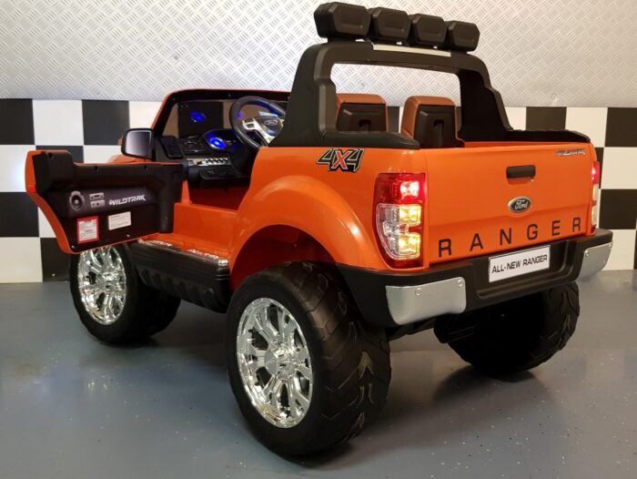 Oranje Ford Ranger kinderauto 2.4G RC bediening 12V accu 4WD