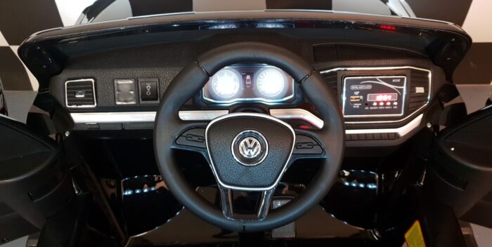 Dashboard Amarok kinderauto zwart