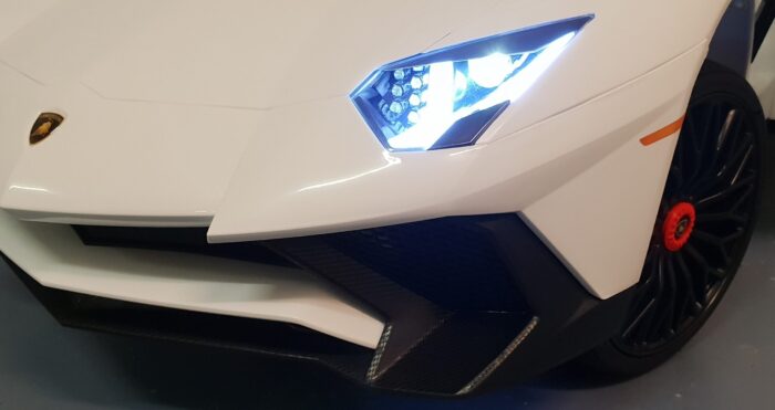 Speelgoedauto 12V Lamborghini wit
