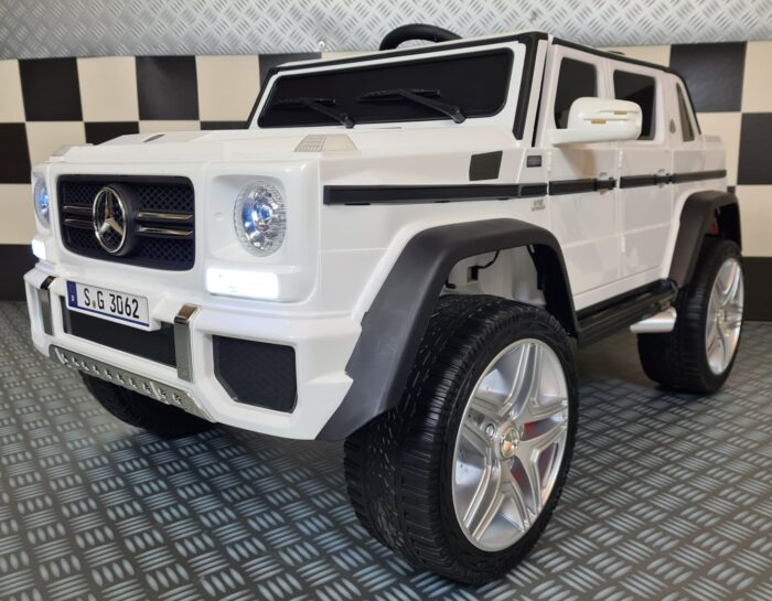 speelgoedauto Mercedes Maybach wit
