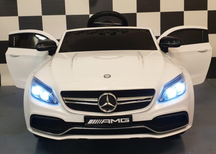 speelgoedauto mercedes