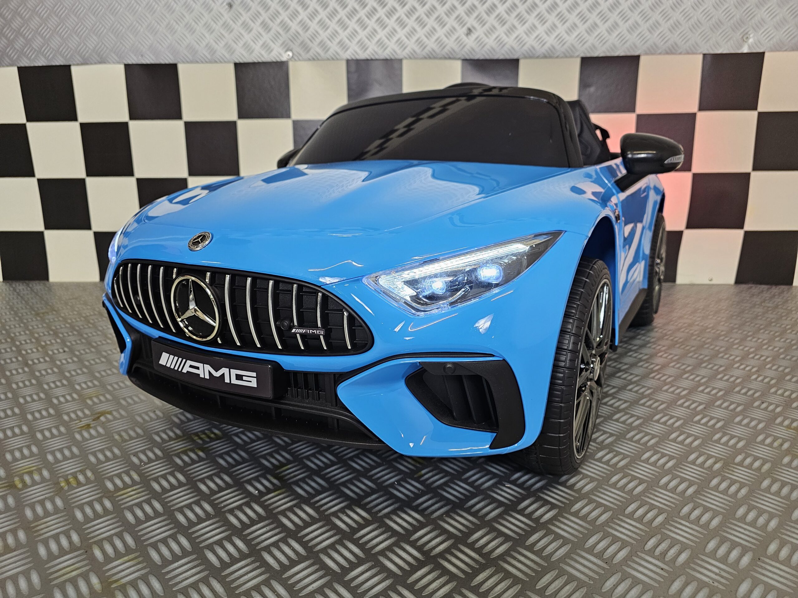 Elektrische kinderauto Mercedes SL63 metallic blauw