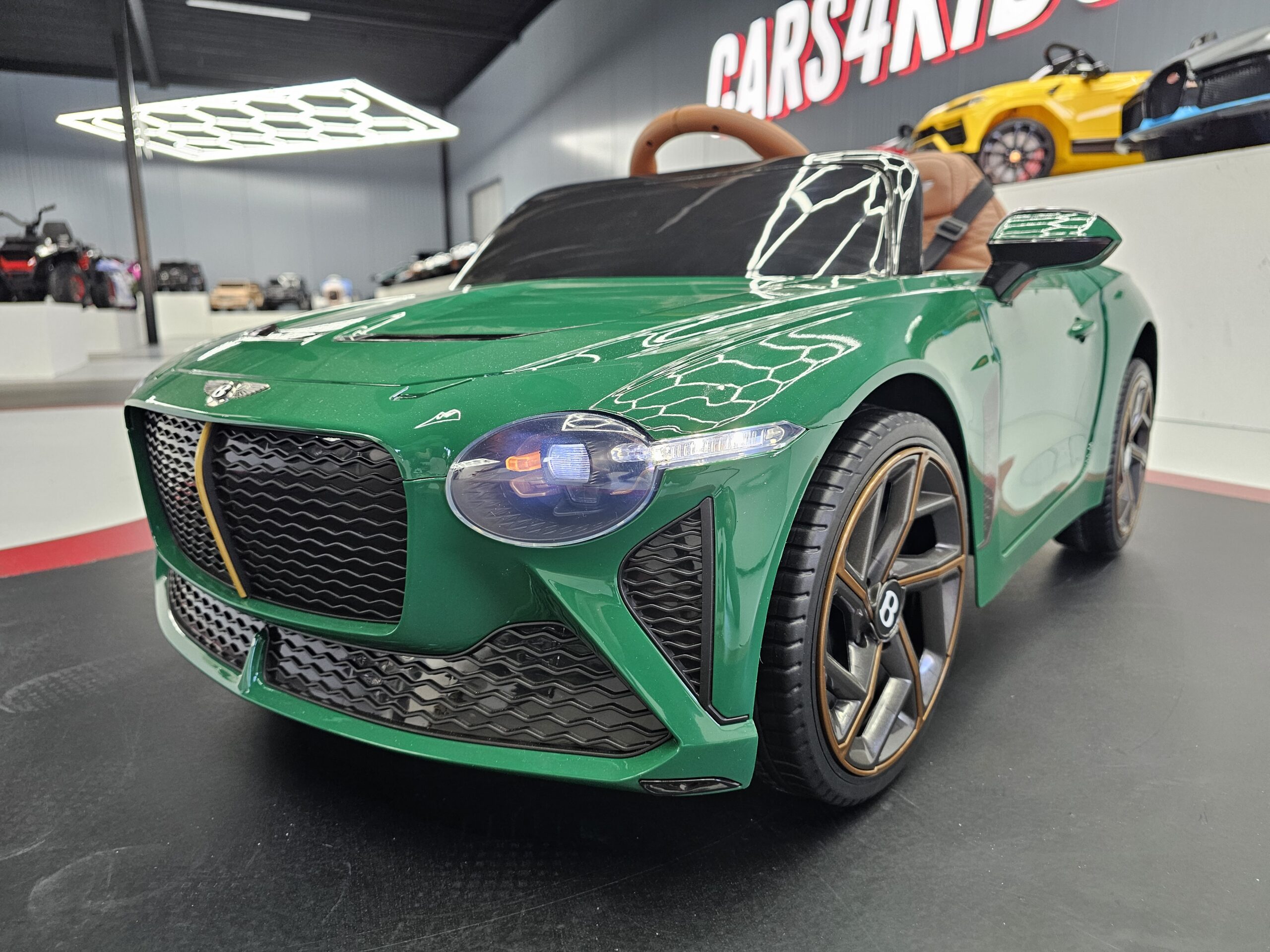 Kinderauto Bentley Bacalar metallic groen