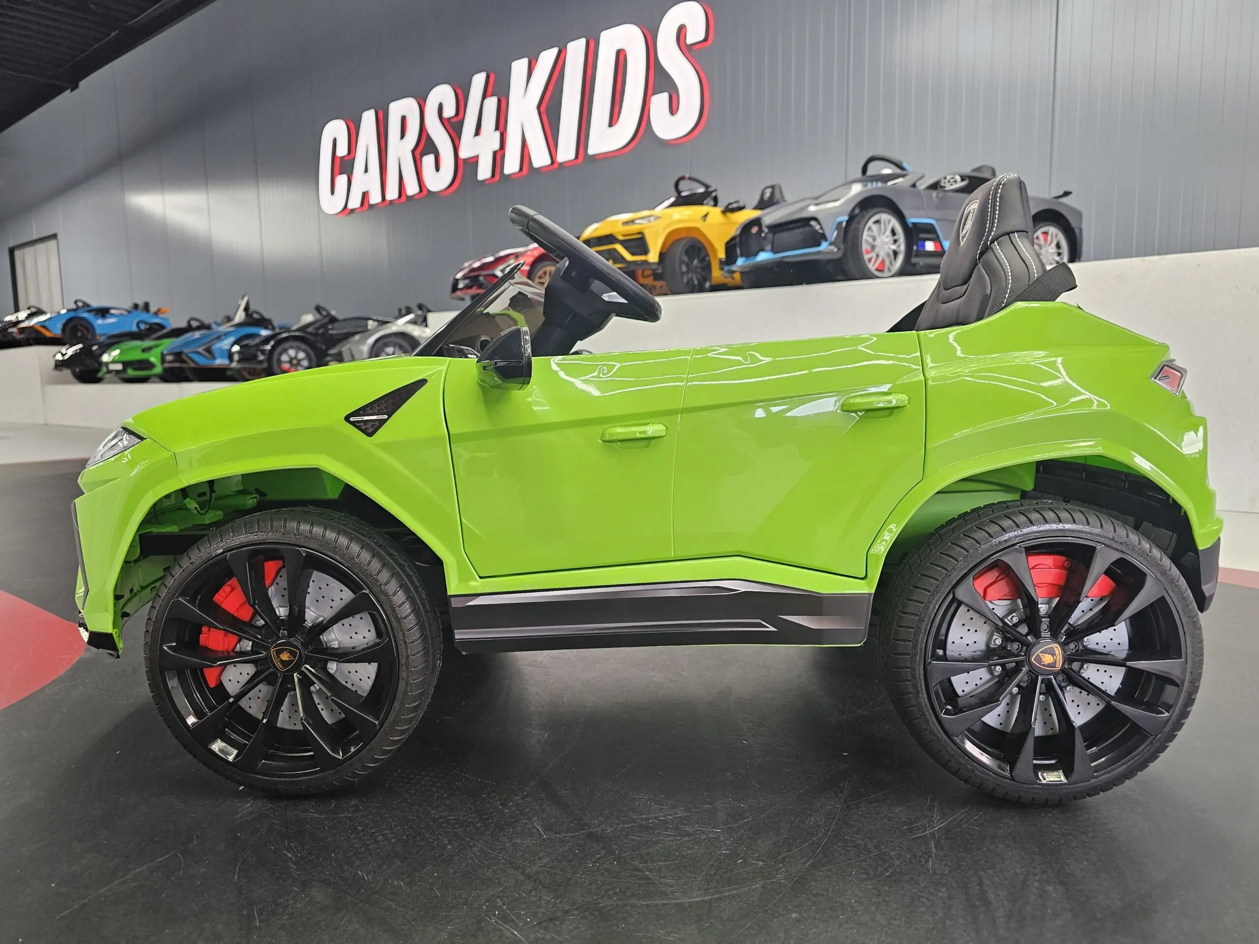 Kinderauto Lamborghini Urus 12 volt groen
