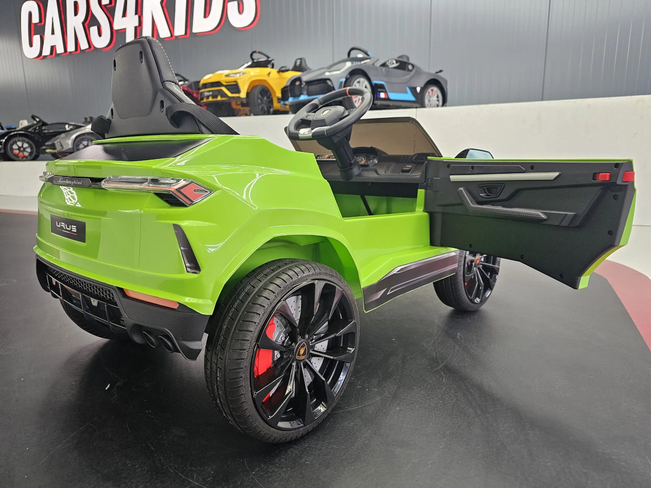 Kinderauto Lamborghini Urus 12 volt groen